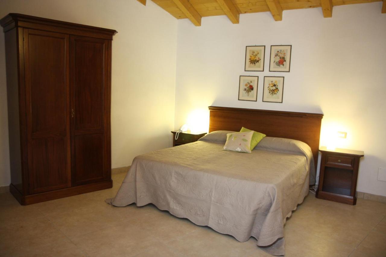 Gli Acini Bed & Breakfast Pietra de' Giorgi Exterior photo
